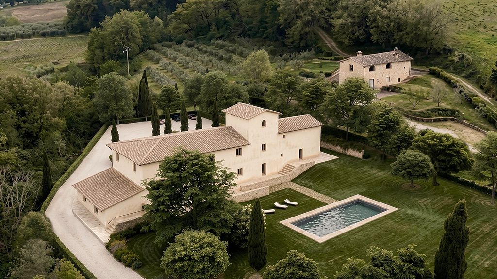Property photo 1 of 11 Stunning Property With Pool In Chianti