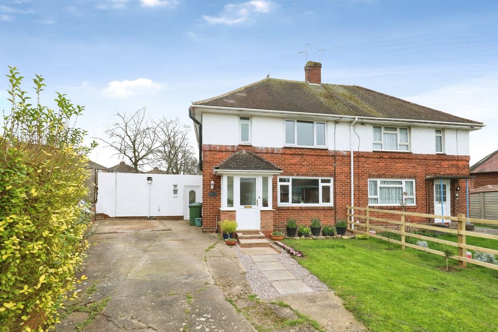 Property photo 1 of 13