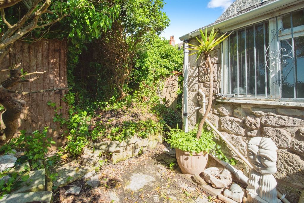 Property photo 3 of 16