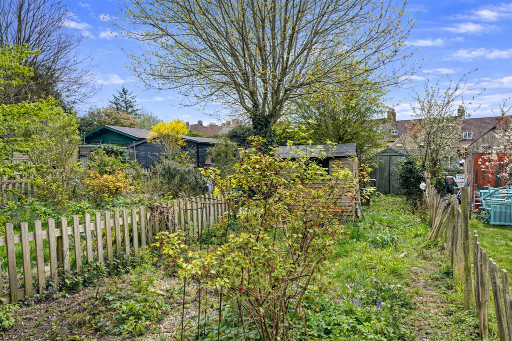 Property photo 2 of 17 Photograph