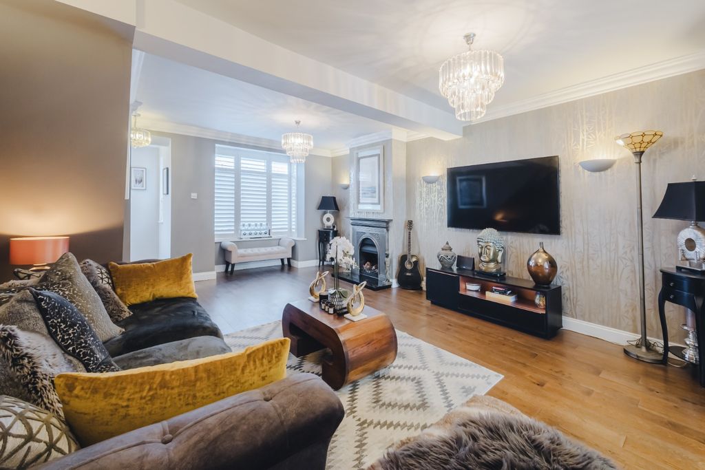 Property photo 3 of 20 4800545