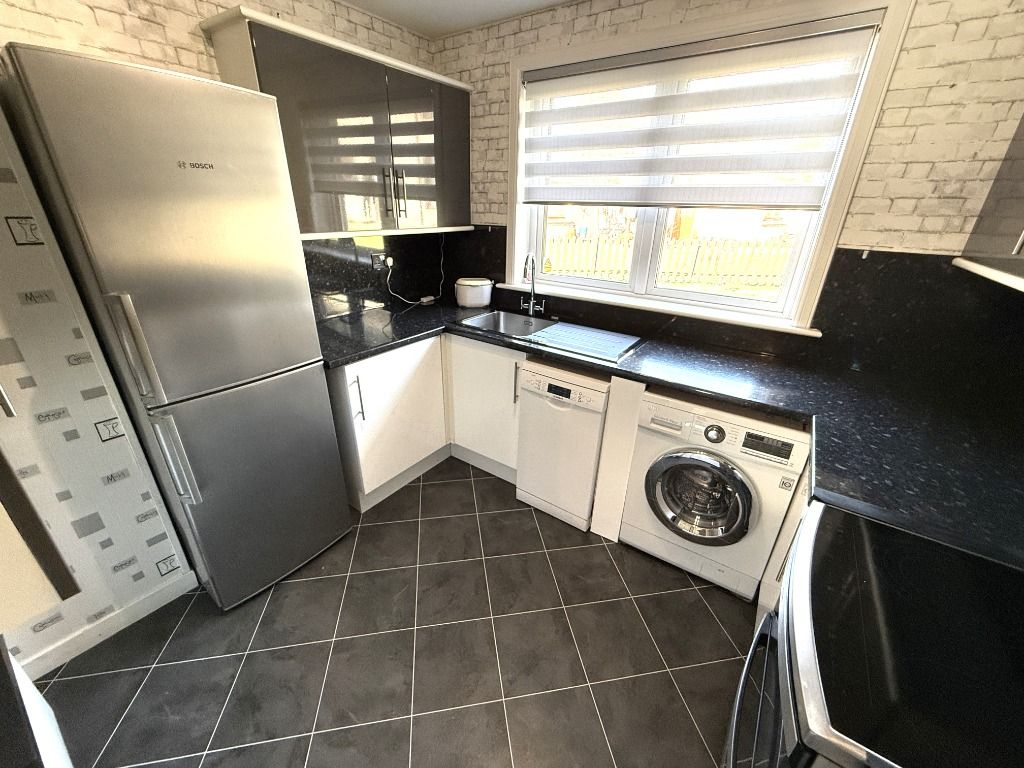 Property photo 3 of 7 Photo 3