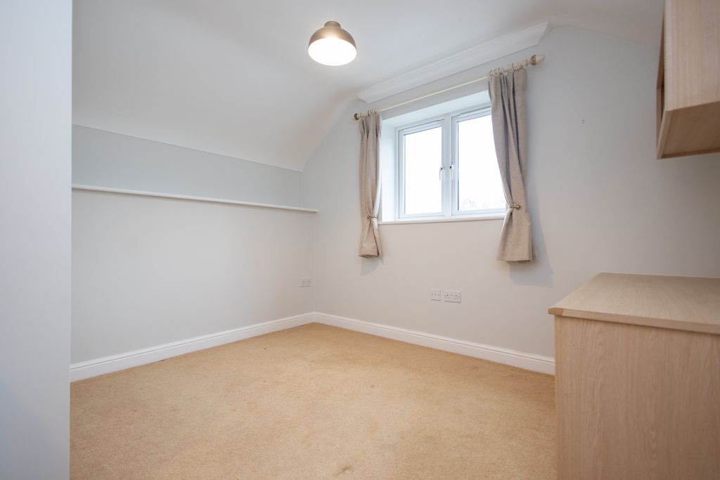 Additional image 10 of 3 bed flat to rentDe Mauley Court, 3 De Mauley Road, Canford Cliffs BH13