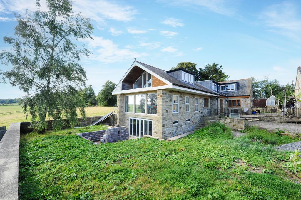 Property photo 1 of 16 26