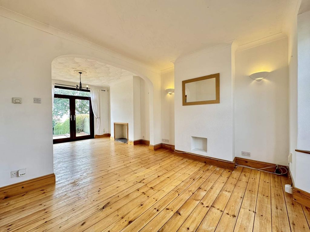 Property photo 2 of 17 Not Specified