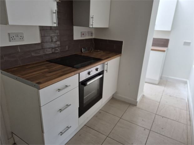 Property photo 2 of 9 Kitchen