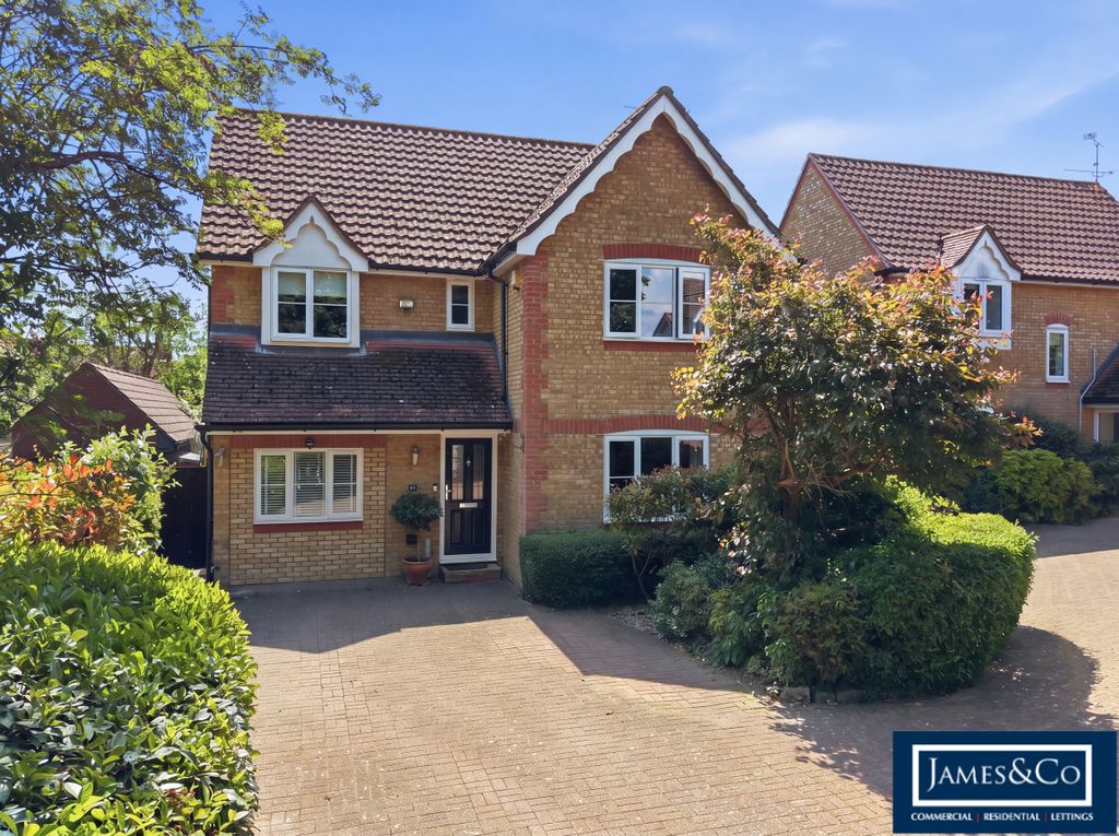 Property photo 1 of 22 15Coppicea