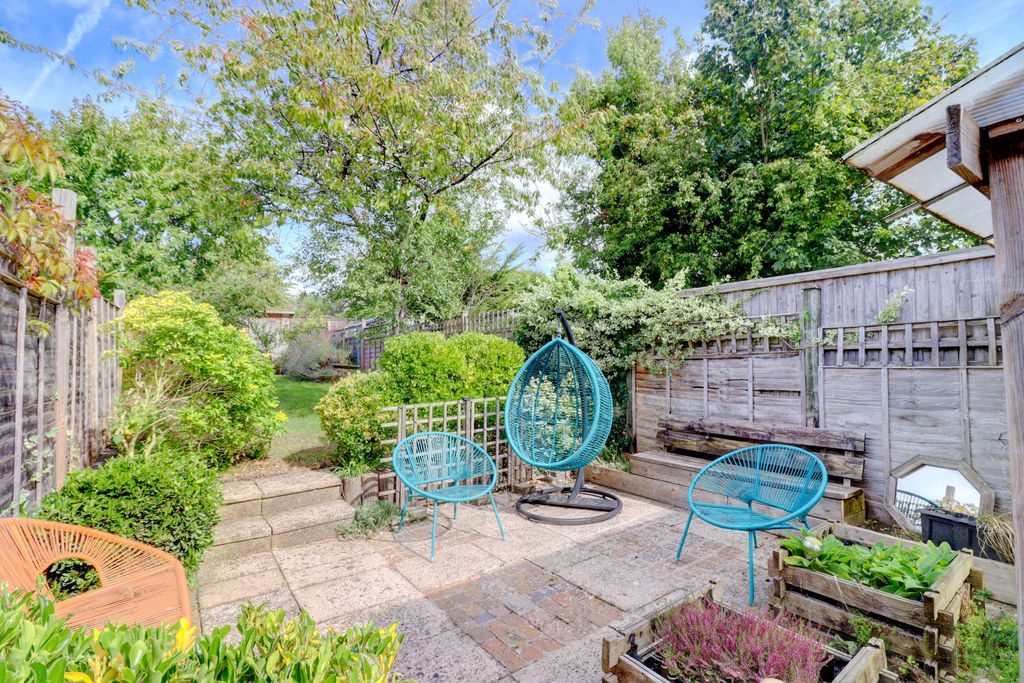 Property photo 2 of 13 Picture No. 21