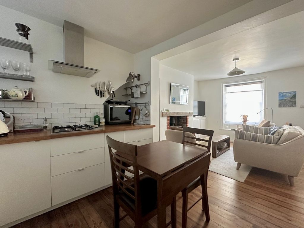 Property photo 3 of 11 Picture No. 09