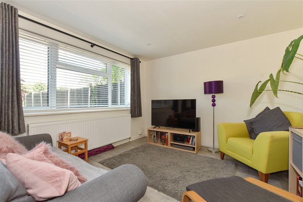 Property photo 1 of 15 Lounge/Kitchen