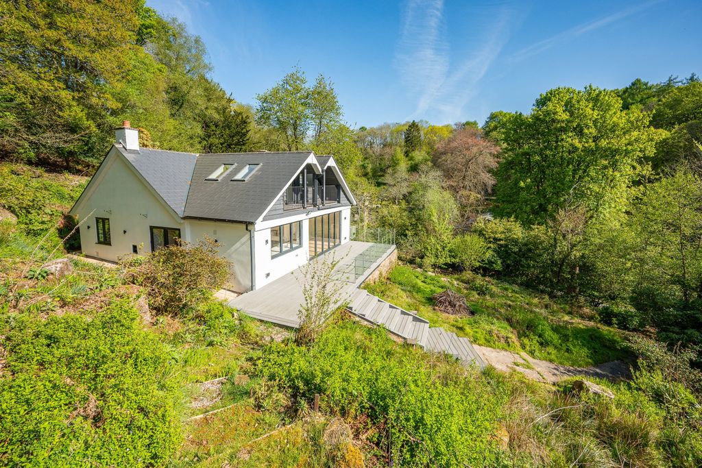 Property photo 1 of 37