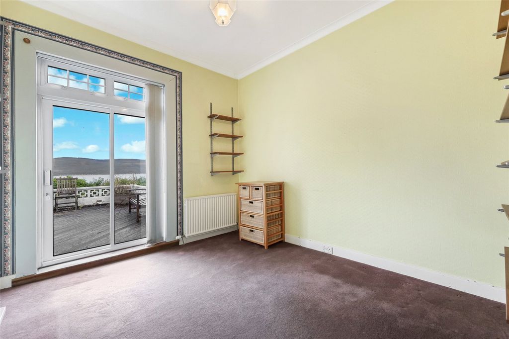 Property photo 3 of 27 Picture No. 01