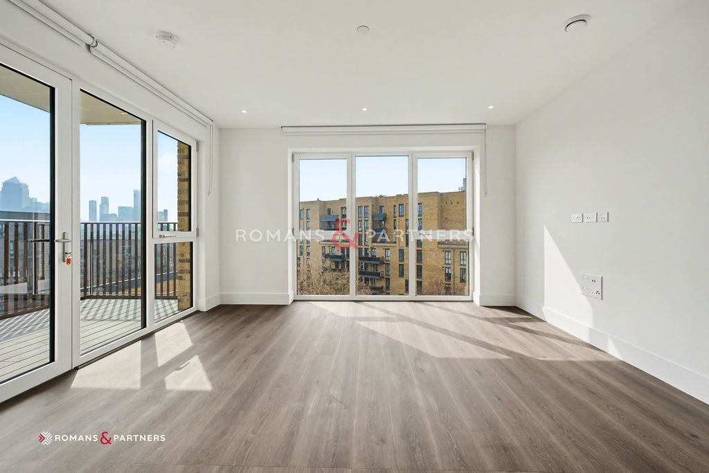 Property photo 1 of 26