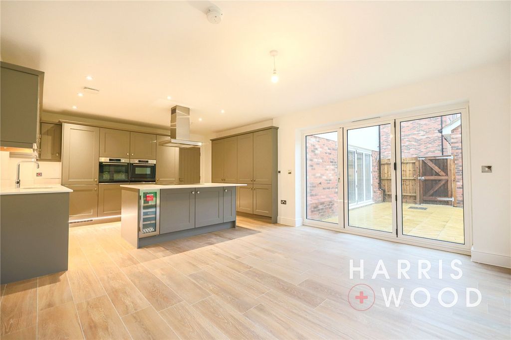 Property photo 3 of 30 Picture No. 04