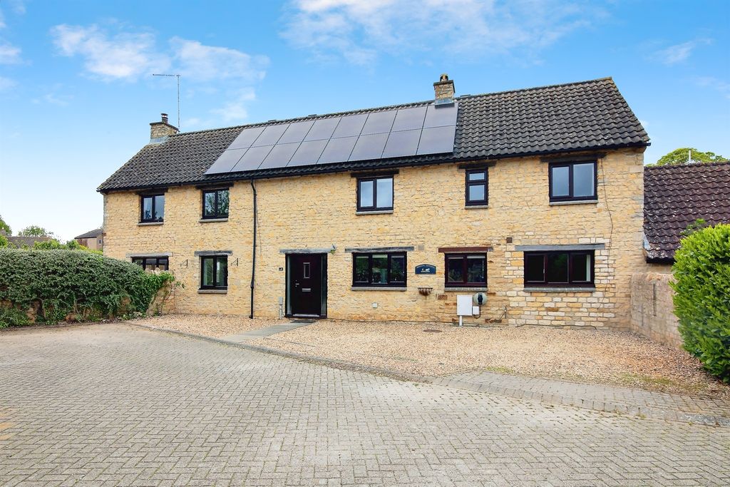 Property photo 3 of 17