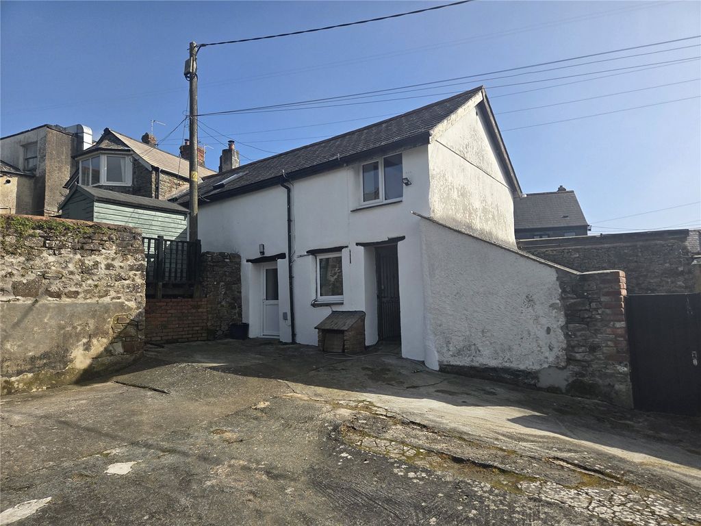 Property photo 1 of 23 Picture No. 02