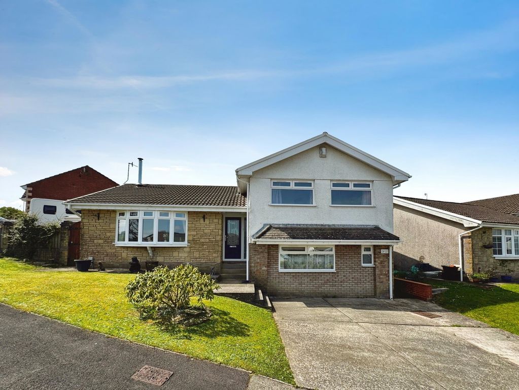 Property photo 1 of 25