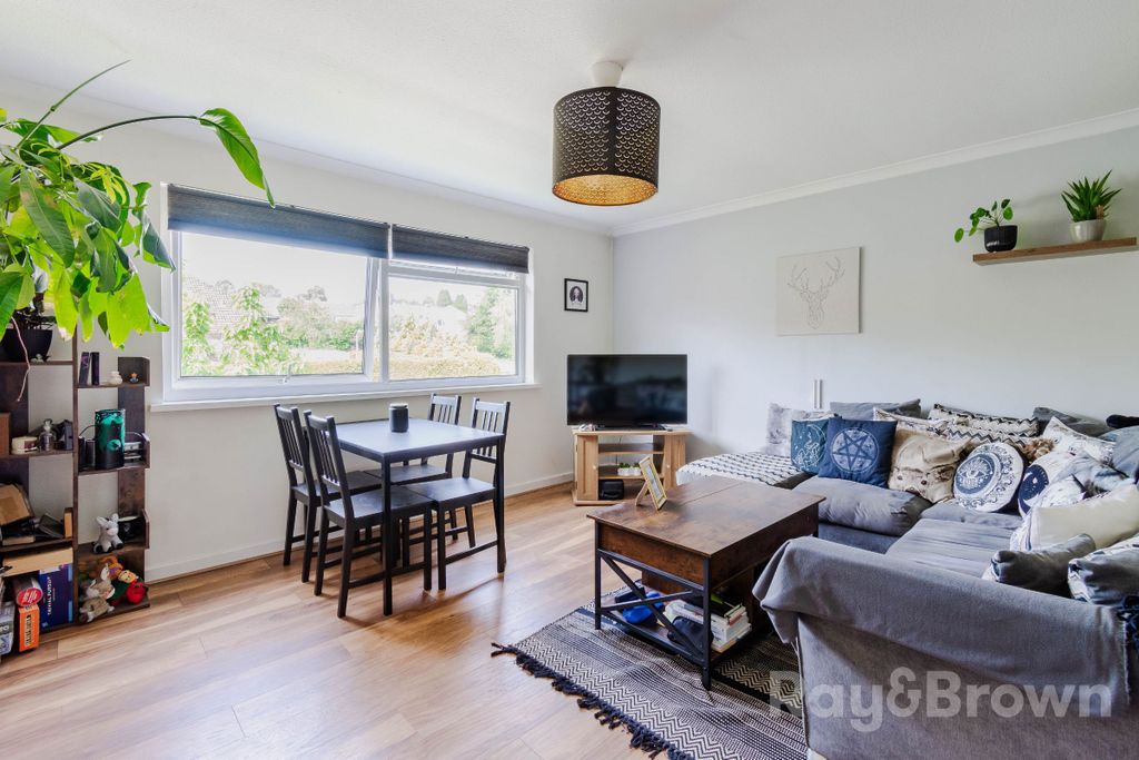 Property photo 2 of 41