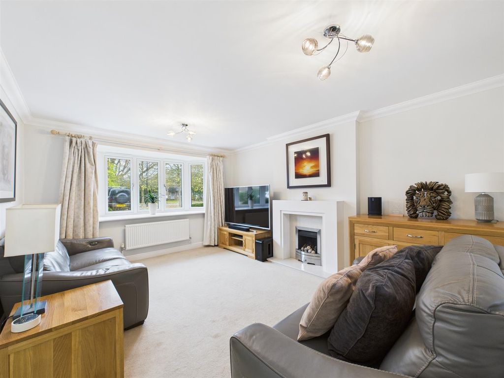 Property photo 3 of 30 Cam02885G0-Pr0507-Still007.Jpg