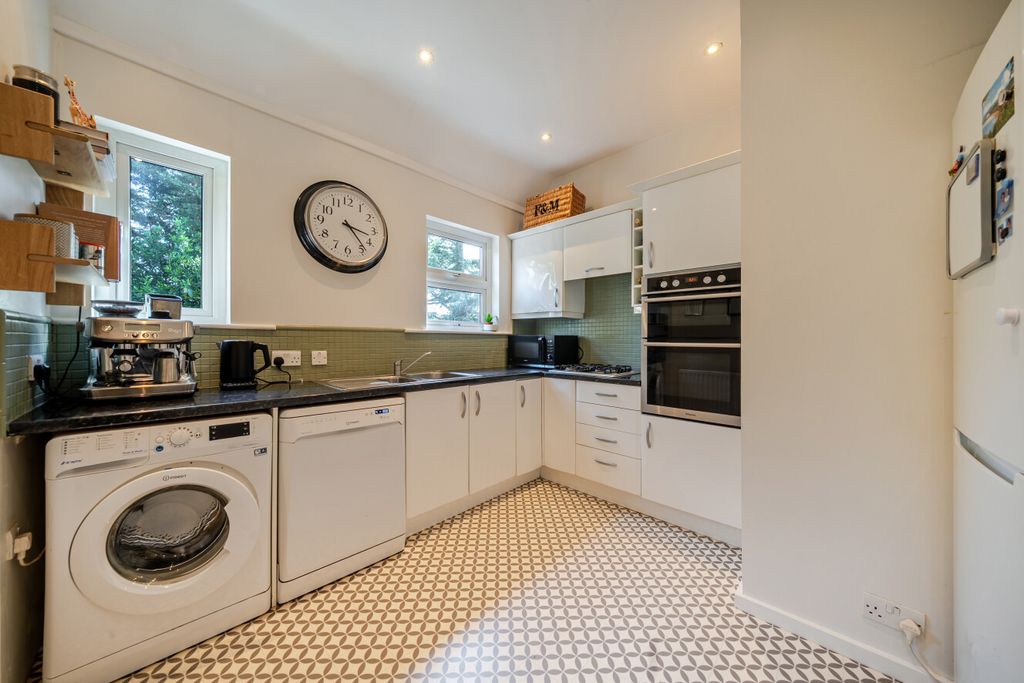 Property photo 2 of 11 1503783-16-6A7F4B...