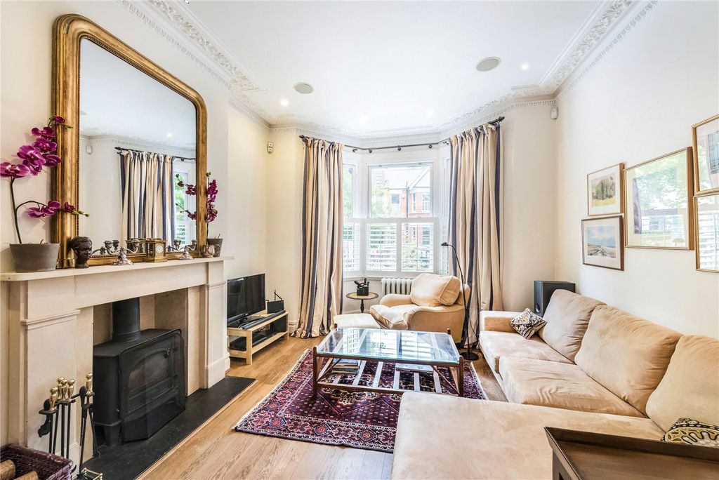 Property photo 2 of 14 Reception