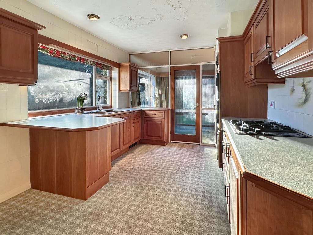 Property photo 2 of 15 Img (10).Jpg