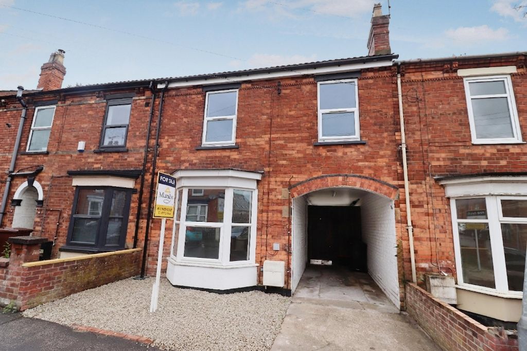Property photo 1 of 21