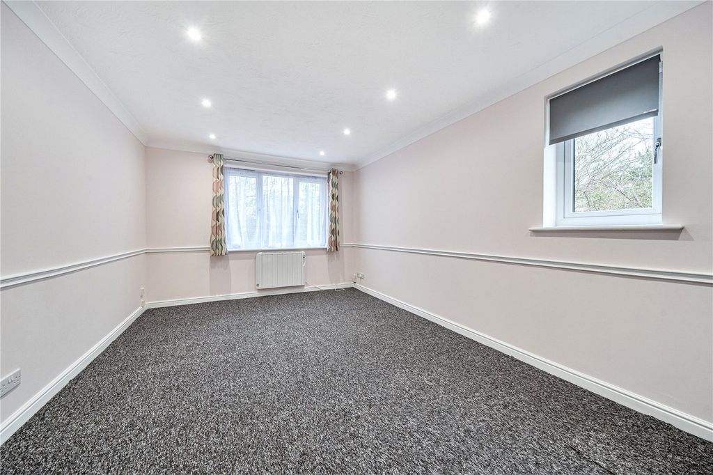 Property photo 3 of 18 Picture No. 07