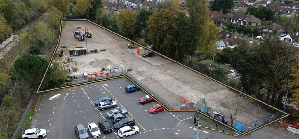 Property photo 1 of 8 Station Yard, Field End Road Outlined.Png
