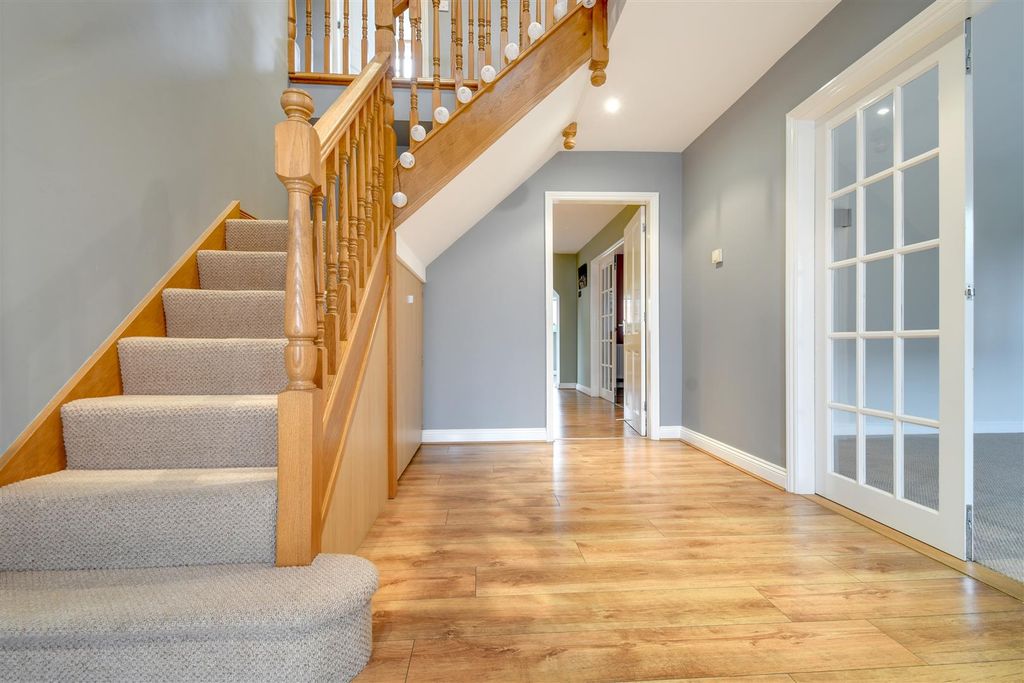 Property photo 2 of 36 Entrance Hallway