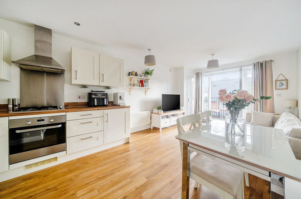Property photo 2 of 12 1527578-6-6Abe84d...