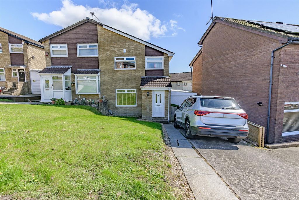 Property photo 1 of 25 Front