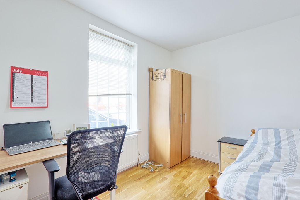 Property photo 3 of 15