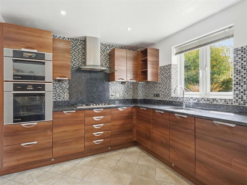Property photo 2 of 26 1 (10).Jpg