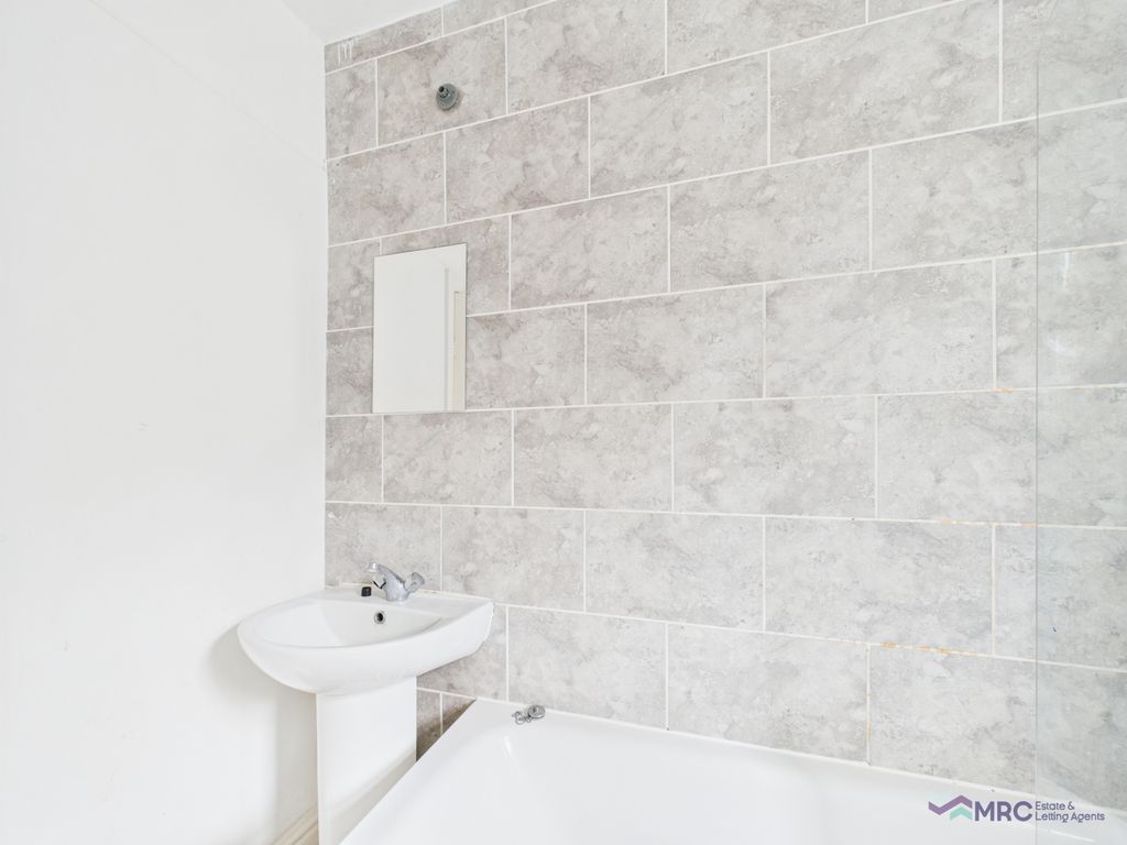 Additional image 8 of 2 bed flat to rentHainton Avenue DN32