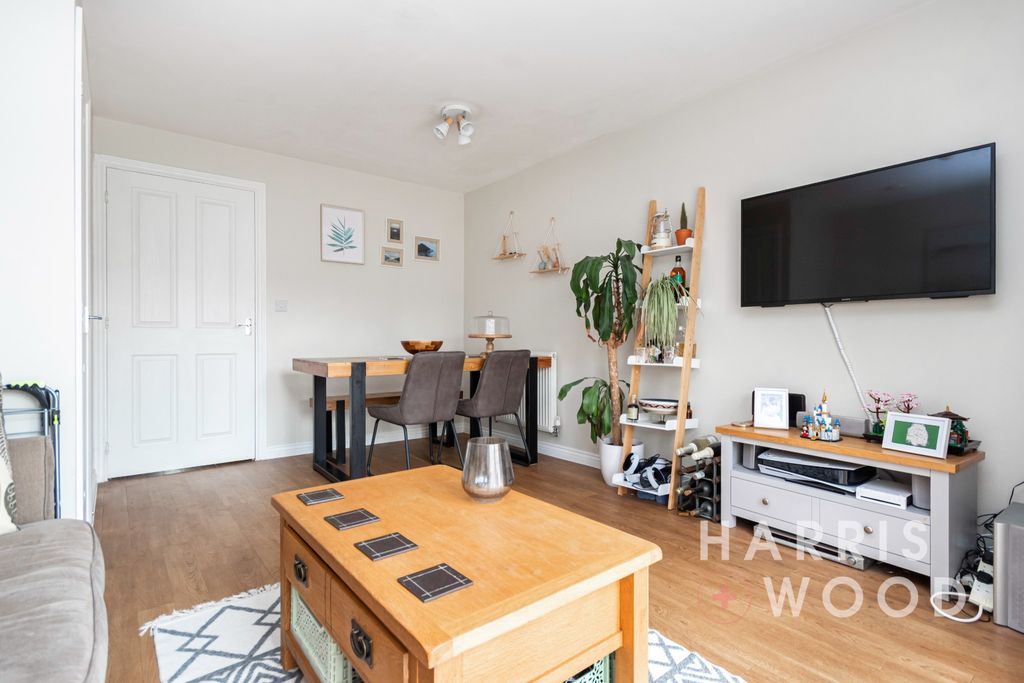 Property photo 3 of 16 4540614