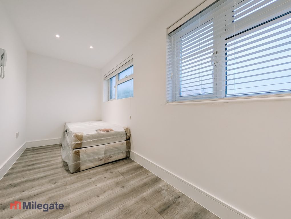 Property photo 3 of 6 Photo 3