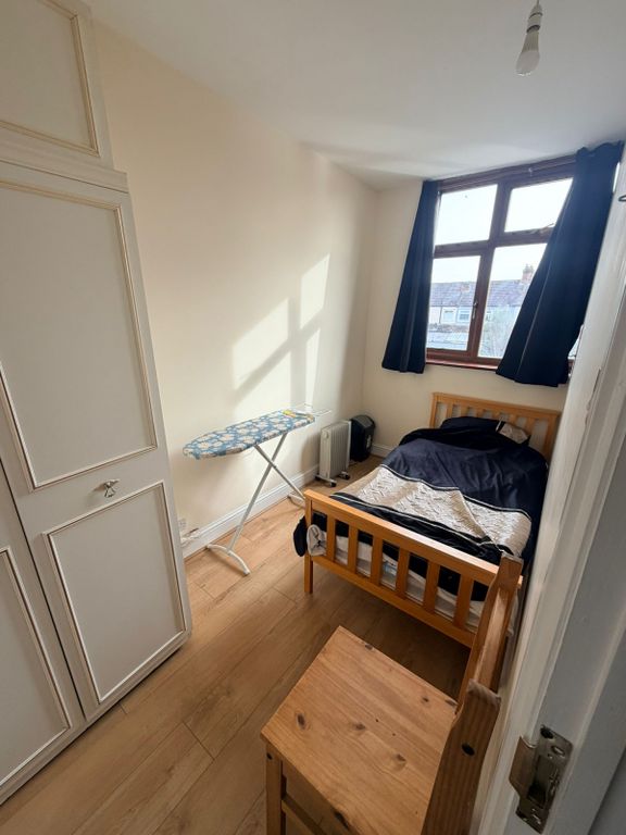 Property photo 3 of 5 Gallery