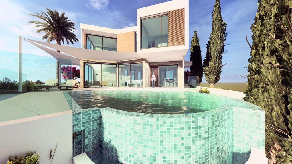 Property photo 2 of 14