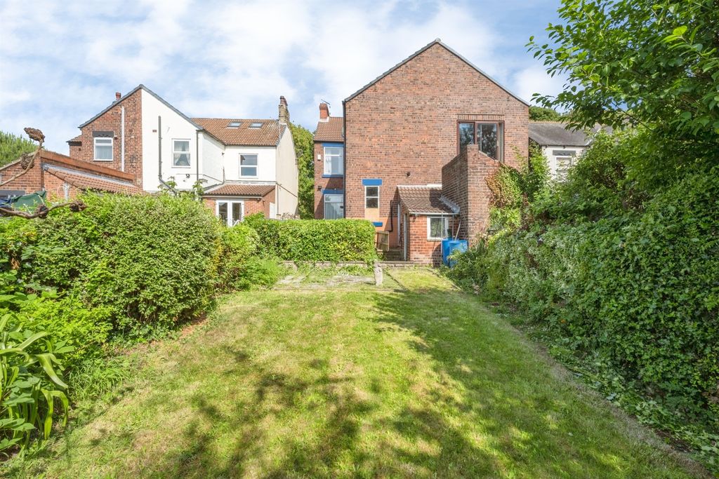 Property photo 3 of 24