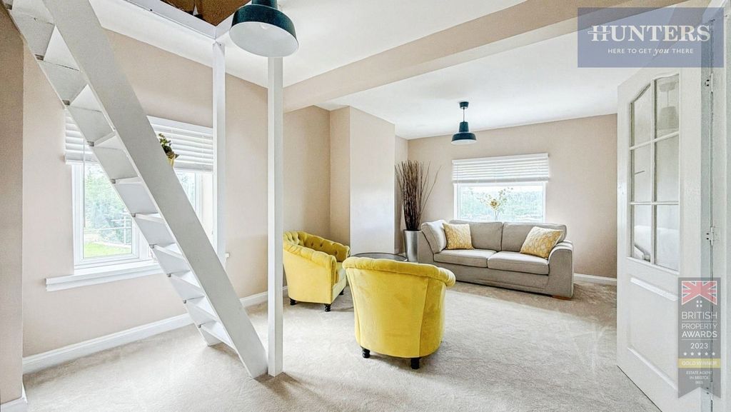 Property photo 2 of 24 Pbox-Img.Jpg
