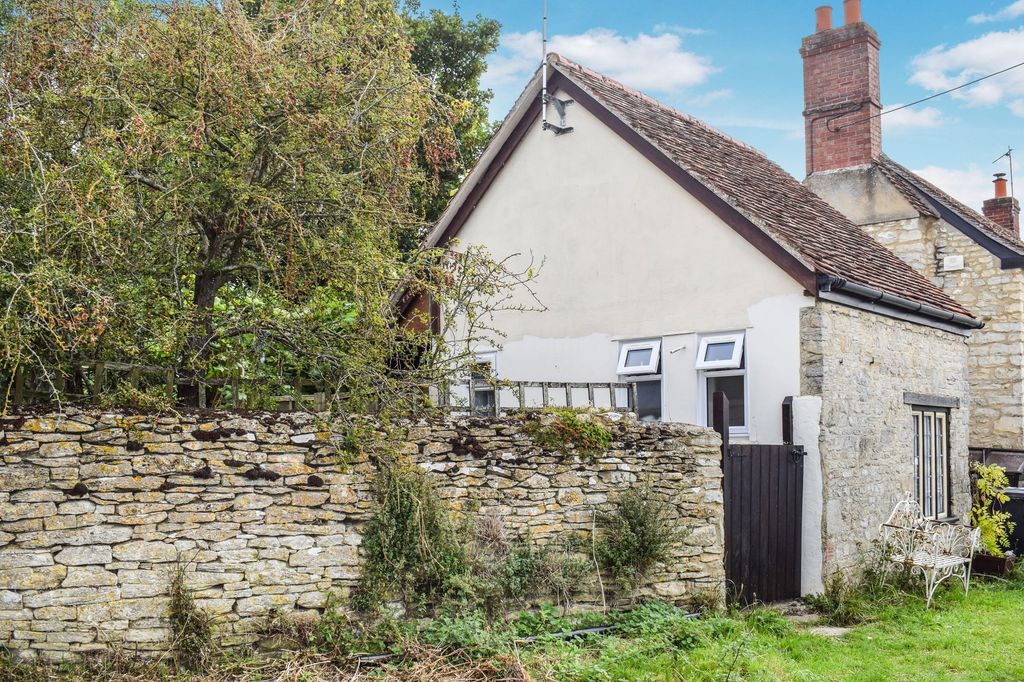 Property photo 1 of 7