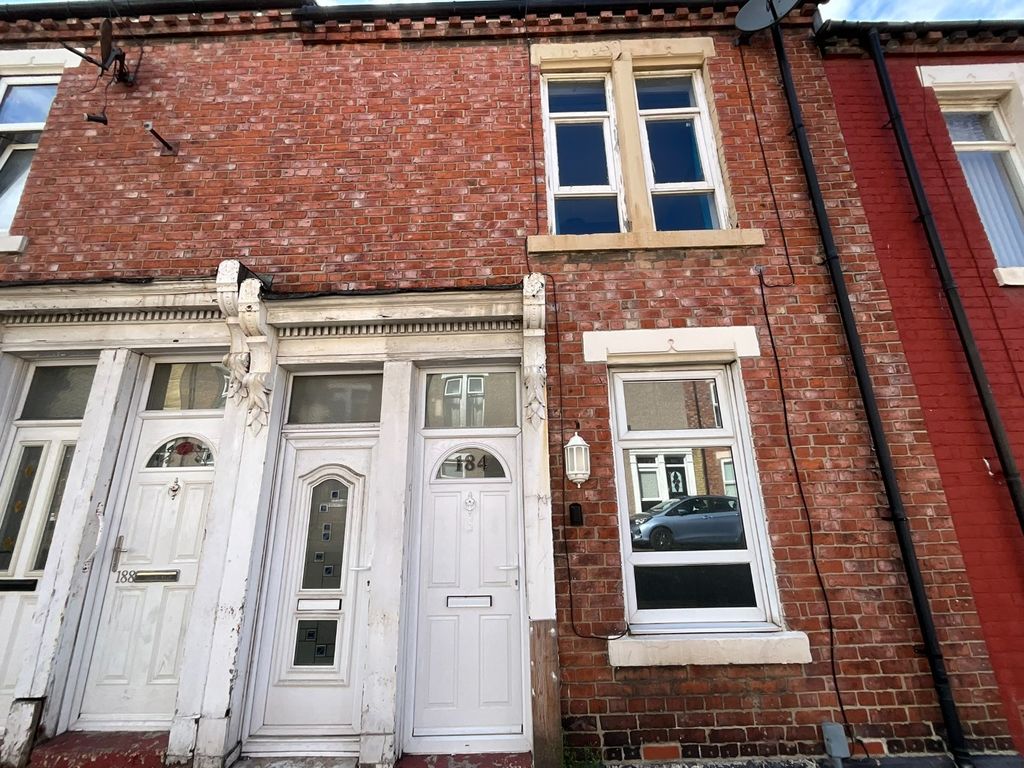 Property photo 3 of 11 4372373