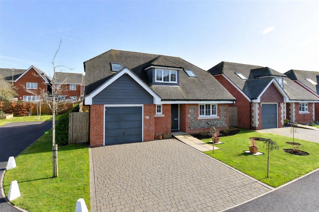 Property photo 1 of 14 External Web 4