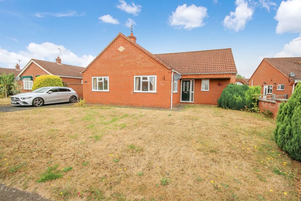 Property photo 1 of 16