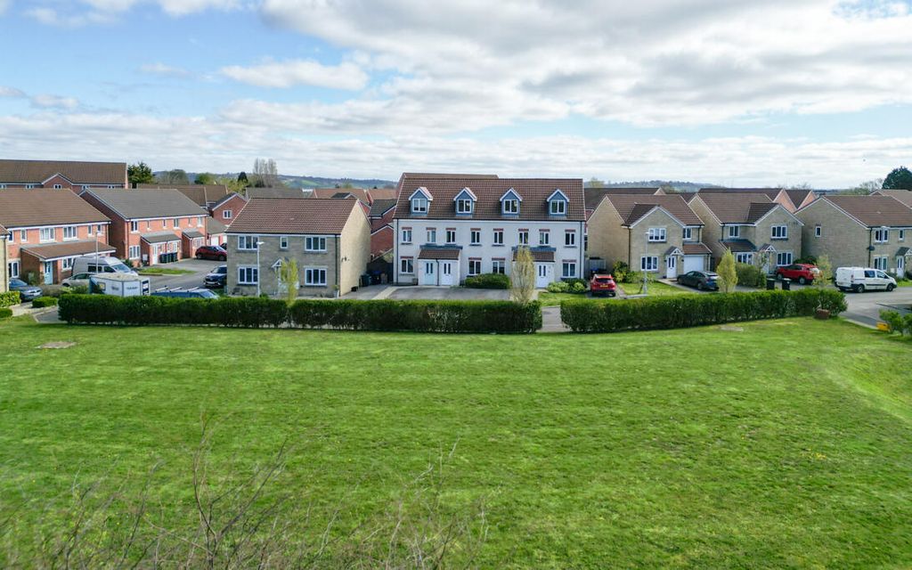 Property photo 2 of 16 Dji_0046-2.Jpg