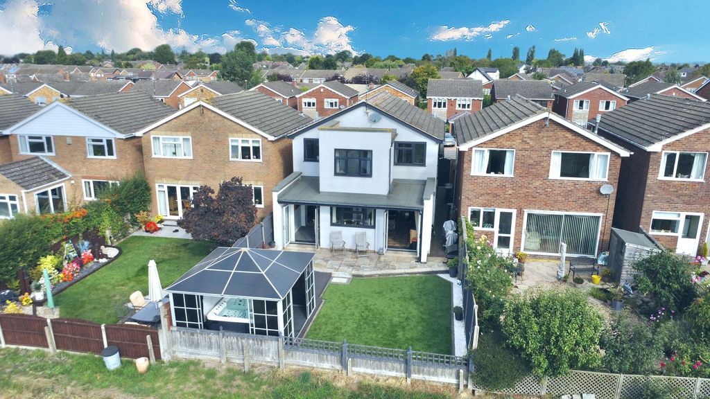 Property photo 2 of 34