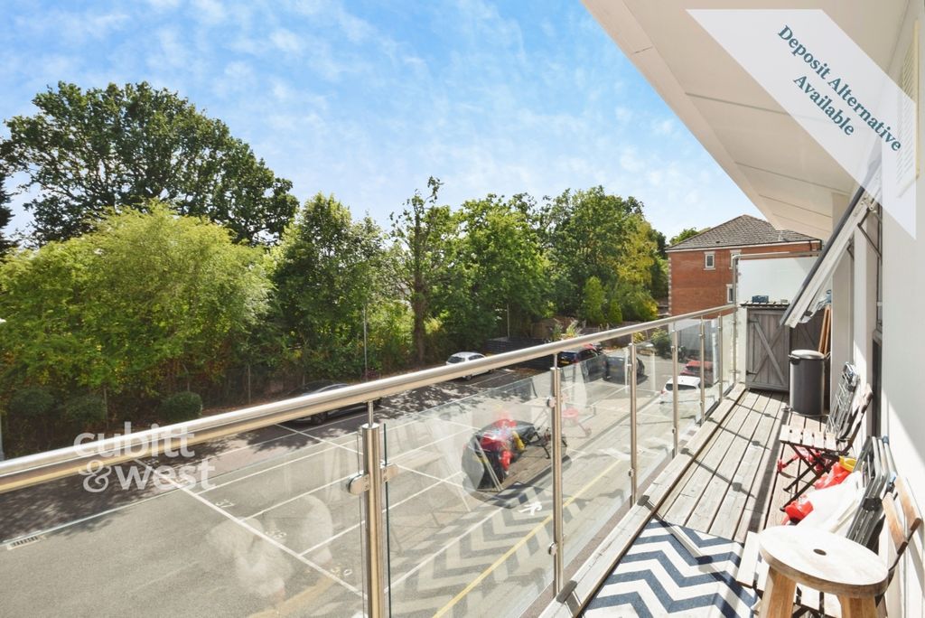Property photo 2 of 14 Balcony