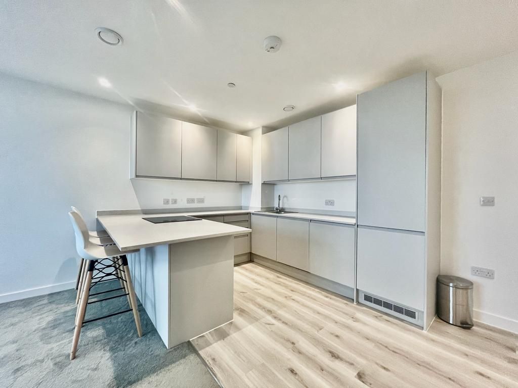 Property photo 1 of 14 Photo 01