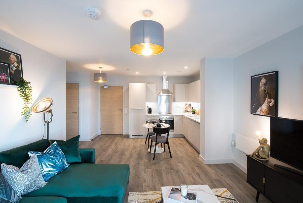 Property photo 1 of 4 1 Bed Flat To Rent Nine Elms Lane, London Sw8 5Bz